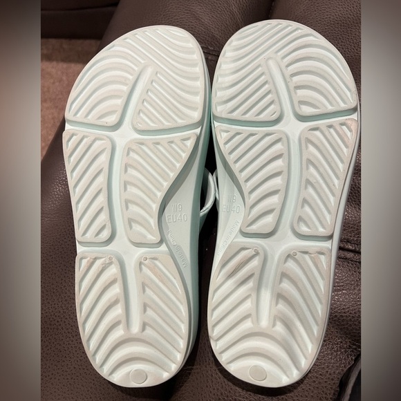 HUHV Women's Mint Green Slides EU40/9 - Picture 3 of 3